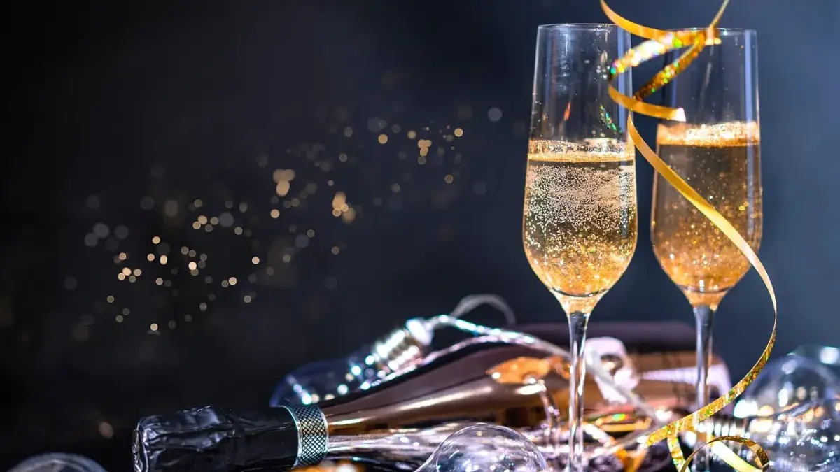 mi a különbség a prosecco és a pezsgő között